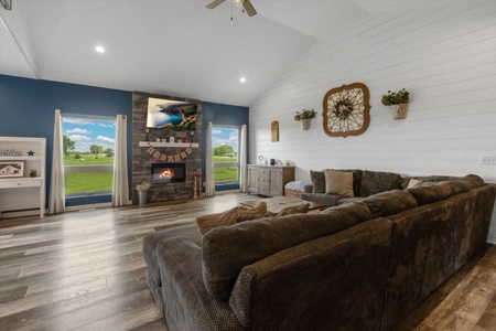Modern Home: Acres, Views, Pure Perfection - image 5