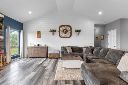 Modern Home: Acres, Views, Pure Perfection - image 6