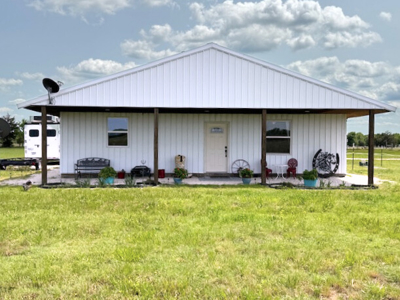 9.41 Acres - 2 bdr, 1 bath Barndominium with Barn & Horse Stalls - image 23
