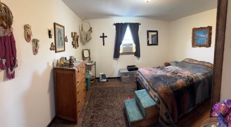 9.41 Acres - 2 bdr, 1 bath Barndominium with Barn & Horse Stalls - image 8