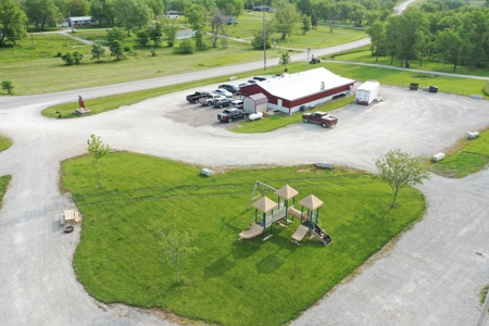 Turnkey Restaurant & Commercial Building For Sale - Decatur, Iowa - image 9