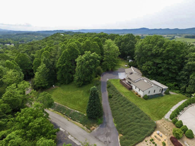Home For Sale In Wytheville Overlooking Golf Club - image 49