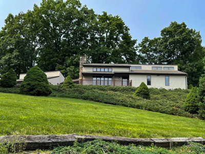 Home For Sale In Wytheville Overlooking Golf Club - image 50