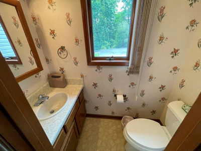 Home For Sale In Wytheville Overlooking Golf Club - image 14