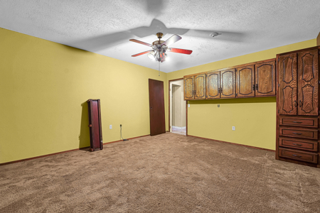 Mid-Century Modern Home & Acreage for Sale, Weatherford, OK - image 37