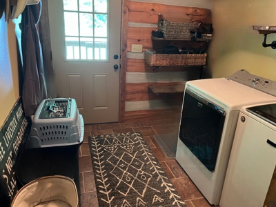 BEAUTIFUL CABIN ON 30 m/l ACRES IN EMINENCE MISSOURI - image 33