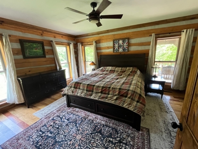 BEAUTIFUL CABIN ON 30 m/l ACRES IN EMINENCE MISSOURI - image 19