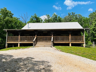 BEAUTIFUL CABIN ON 30 m/l ACRES IN EMINENCE MISSOURI - image 9