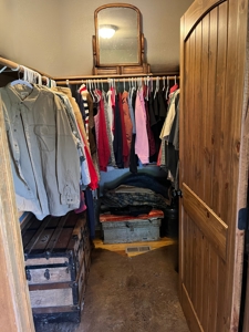 BEAUTIFUL CABIN ON 30 m/l ACRES IN EMINENCE MISSOURI - image 34