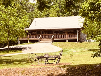 BEAUTIFUL CABIN ON 30 m/l ACRES IN EMINENCE MISSOURI - image 27