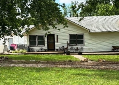 Country Home for Sale in Neosho County, Kansasz - image 20