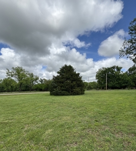 Country Home for Sale in Neosho County, Kansasz - image 10
