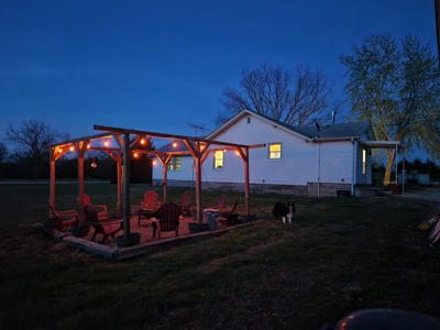 Country Home for Sale in Neosho County, Kansasz - image 9