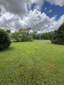 Country Home for Sale in Neosho County, Kansasz - image 11