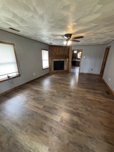 Country Home for Sale in Neosho County, Kansasz - image 22