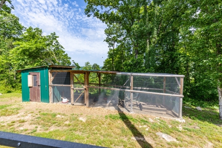 Country Home for Sale in Maury County, Tennessee - image 29