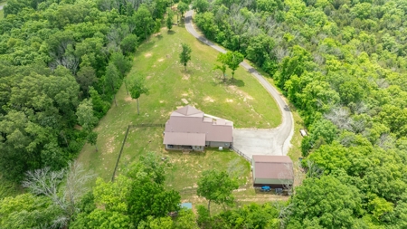Country Home for Sale in Maury County, Tennessee - image 38