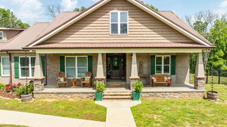 Country Home for Sale in Maury County, Tennessee - image 4
