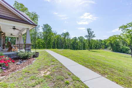 Country Home for Sale in Maury County, Tennessee - image 31