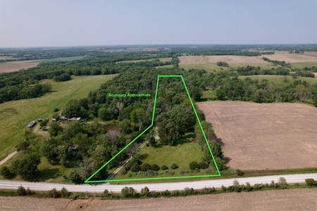 Home on 5 Acres For Sale in DeKalb County, MO - image 17