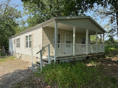 Home on 5 Acres For Sale in DeKalb County, MO - image 3