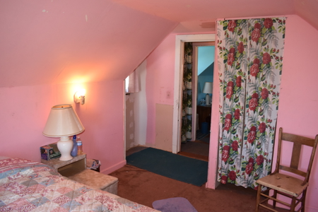 Home and large shop on 20+ acres in Montana - image 21
