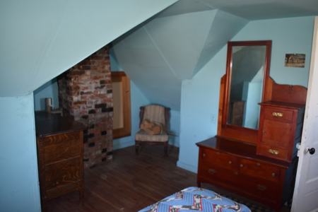 Home and large shop on 20+ acres in Montana - image 23