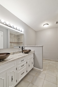 Beautiful Remodeled Home on Acreage in Clarksville TX - image 15