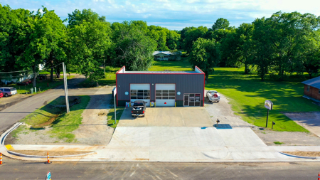 Turnkey Oil & Lube Business With Real Estate For Sale Valliant OK - image 1