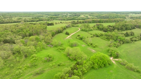 Missouri Cattle Ranch For Sale - image 30