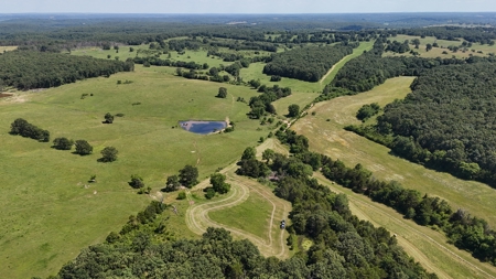 Missouri Cattle Ranch For Sale - image 32