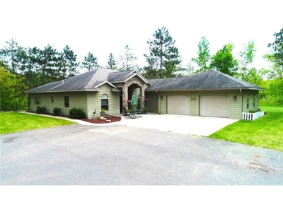 Custom Ranch Home on 5+ Wooded Acres For Sale in Sandstone MN - image 1
