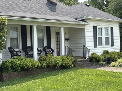 House for Sale in Glasgow, Kentucky - image 2