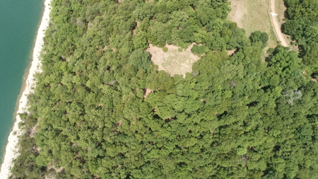 Residential Lot on Bull Shoals Lake Peninsula with Airstrip - image 3