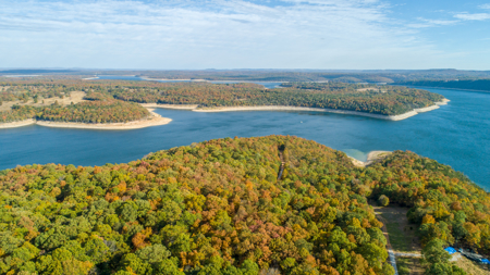 Residential Lot on Bull Shoals Lake Peninsula with Airstrip - image 7