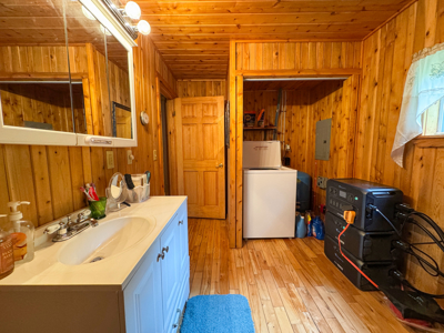 Private Lakefront Cabin Retreat on Upper Pug Lake - image 28