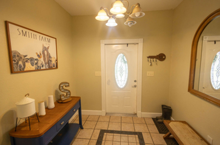 Home For Sale In Fort White Florida On 2 Acres - image 3