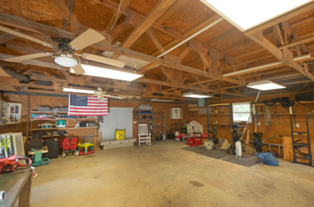 Home For Sale In Fort White Florida On 2 Acres - image 39