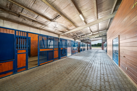 Oklahoma Premier Equestrian Facility For Sale - image 25