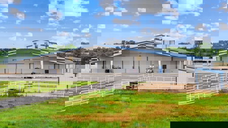 Oklahoma Premier Equestrian Facility For Sale - image 1