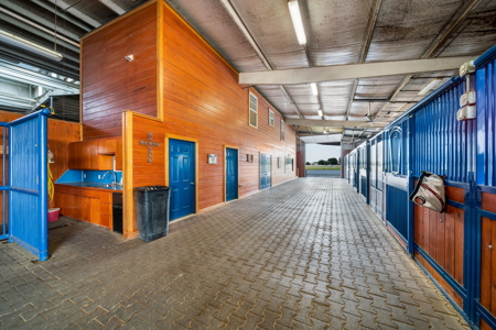 Oklahoma Premier Equestrian Facility For Sale - image 19