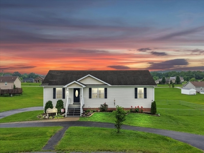 4 bedroom 3 bath home for sale near Bowling Green Ky. - image 1