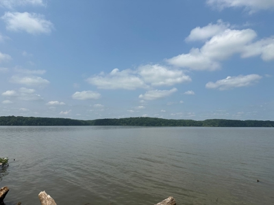 1-Acre Hilltop Retreat Near Clarksville, VA - Walk to Water! - image 18