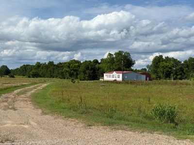 Country Home for Sale in Hugo, Oklahoma - image 2