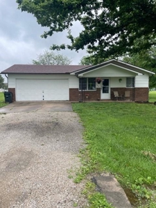 3 Bedroom Home for Sale in Iola, Kansas - image 1