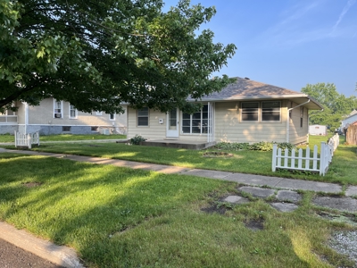 Move In Ready Centerville, Iowa Home For Sale - image 2