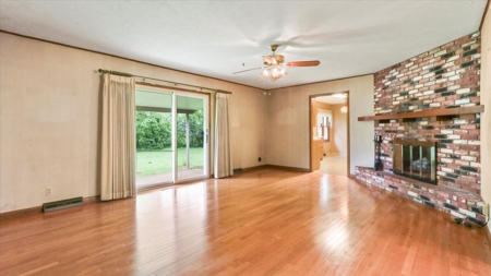 Ranch Style Home in the Heart of Springfield, Missouri - image 6