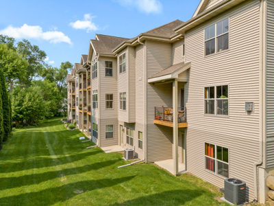 2-Bedroom Townhouse-Style Condo in the Village of Merrimac WI - image 33