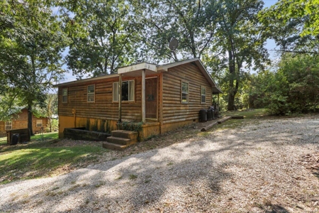 Income Producing Cabin in Alton, MO - image 1