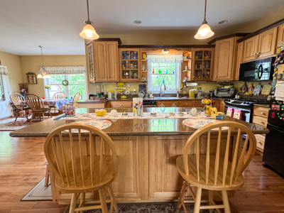 Picture Perfect Country Living - image 15